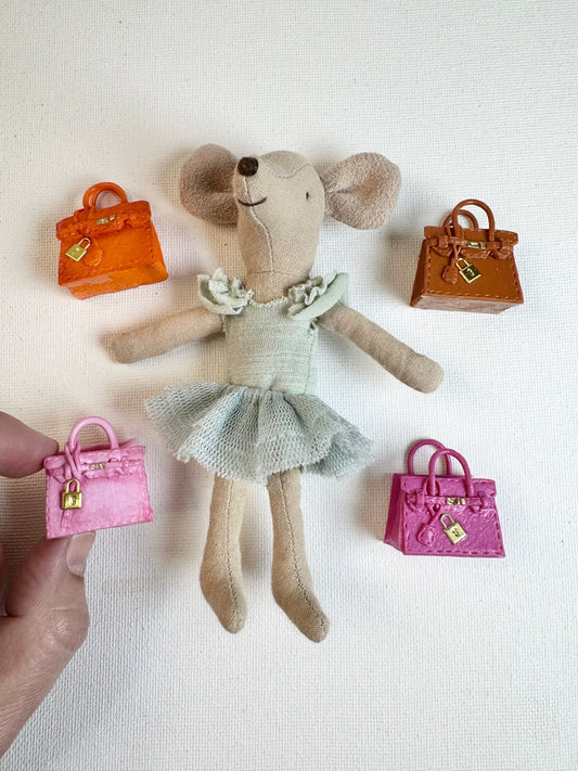 1:12th scale handbag, cerise pink, made from Leather effect FIMO